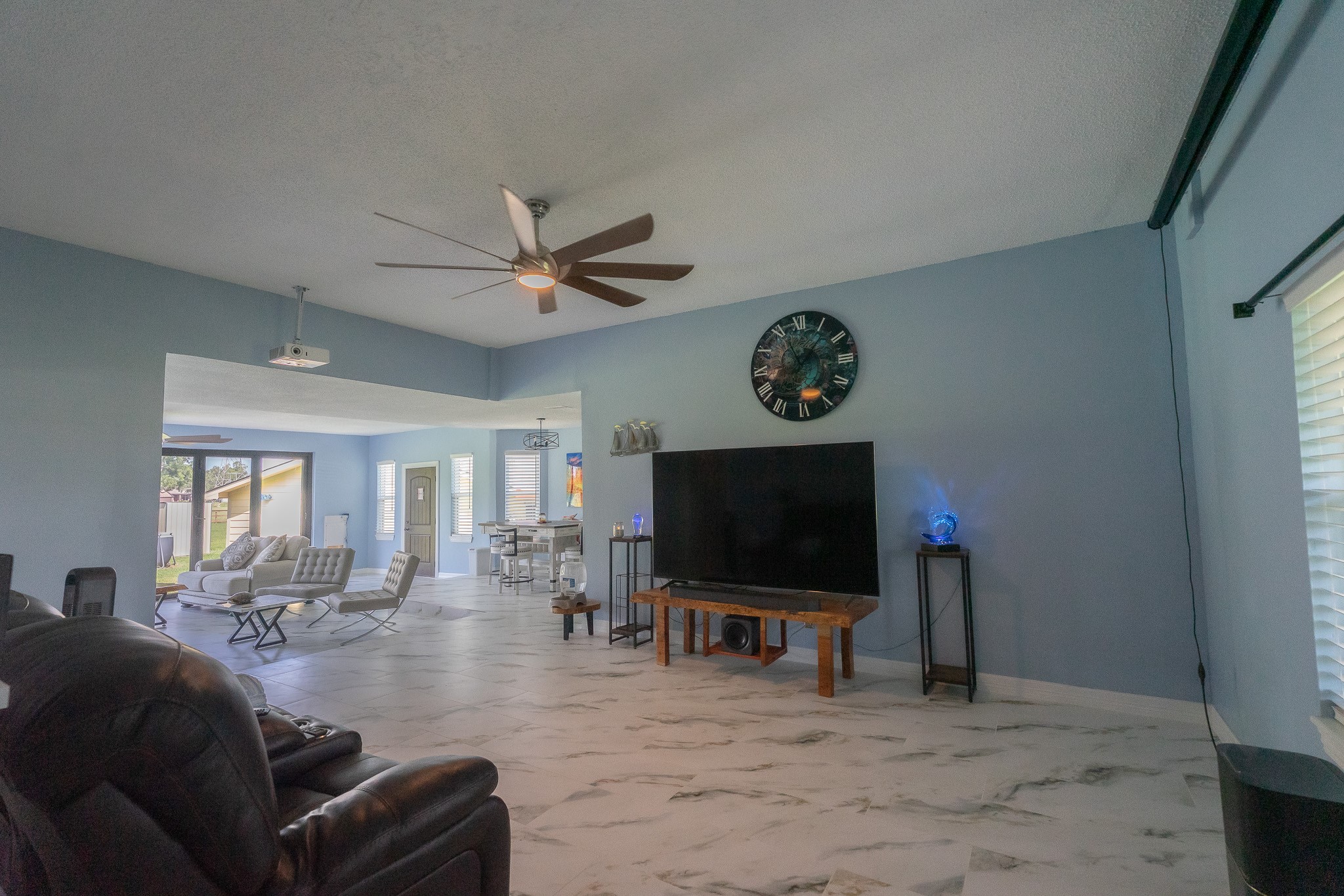 720 Winchester Trail Angleton, TX 77515 - Photo 16 of 34 Gallery Image 16