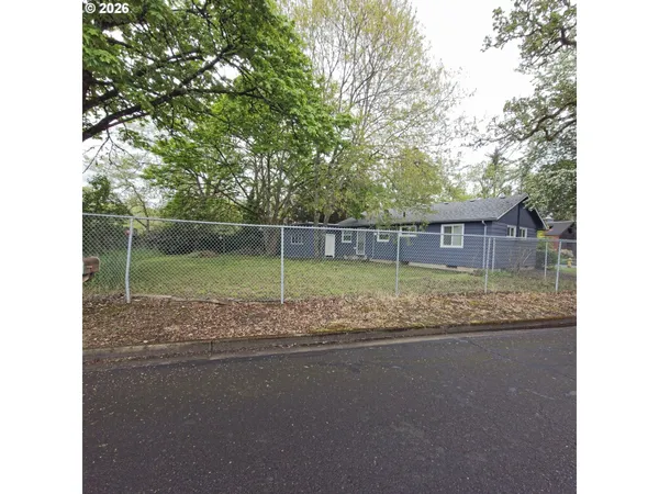 $375,900 | 3193 West 14th Avenue, Eugene, OR 97402