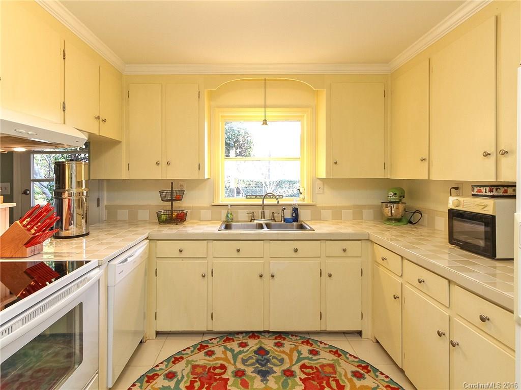 5429 Seacroft Road, Unit 5 Charlotte, NC 28210 - Photo 4 of 22 Gallery Image 4