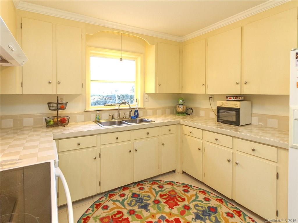 5429 Seacroft Road, Unit 5 Charlotte, NC 28210 - Photo 5 of 22 Gallery Image 5