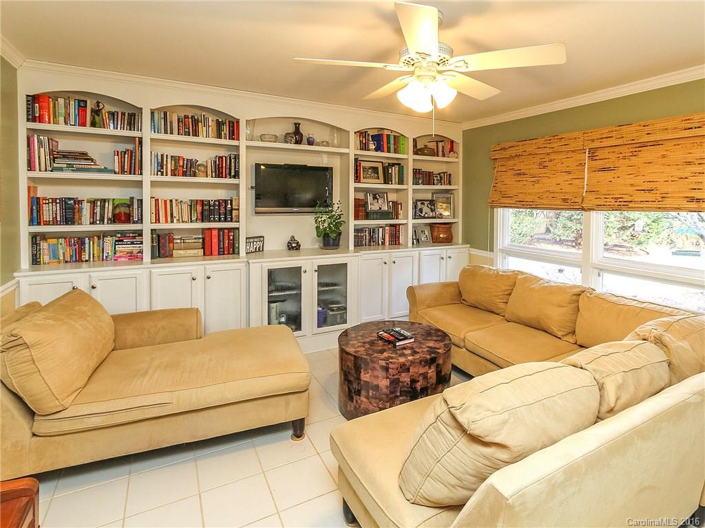 5429 Seacroft Road, Unit 5 Charlotte, NC 28210 - Photo 10 of 22 Gallery Image 10