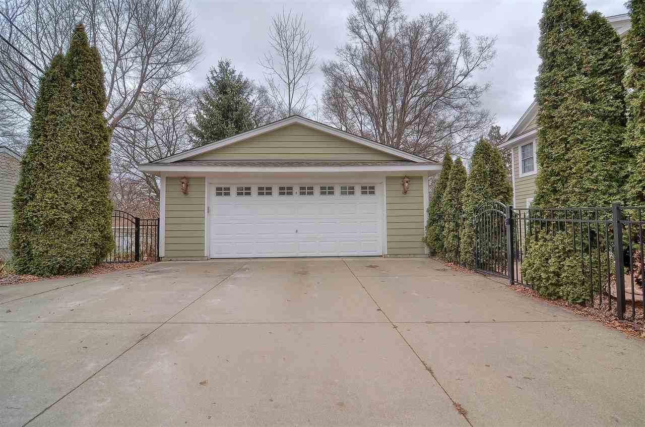632 Quarter Street Rochester, MI 48307 - Photo 30 of 30 Detached Garage