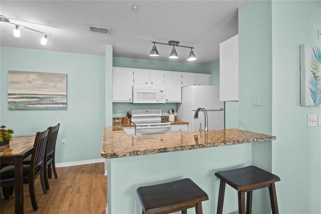 7417 Vista Way, Unit 202 Lakewood Ranch, FL 34202 - Photo 10 of 56