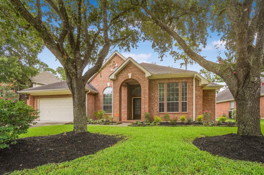 18526 North Roaring River Ct