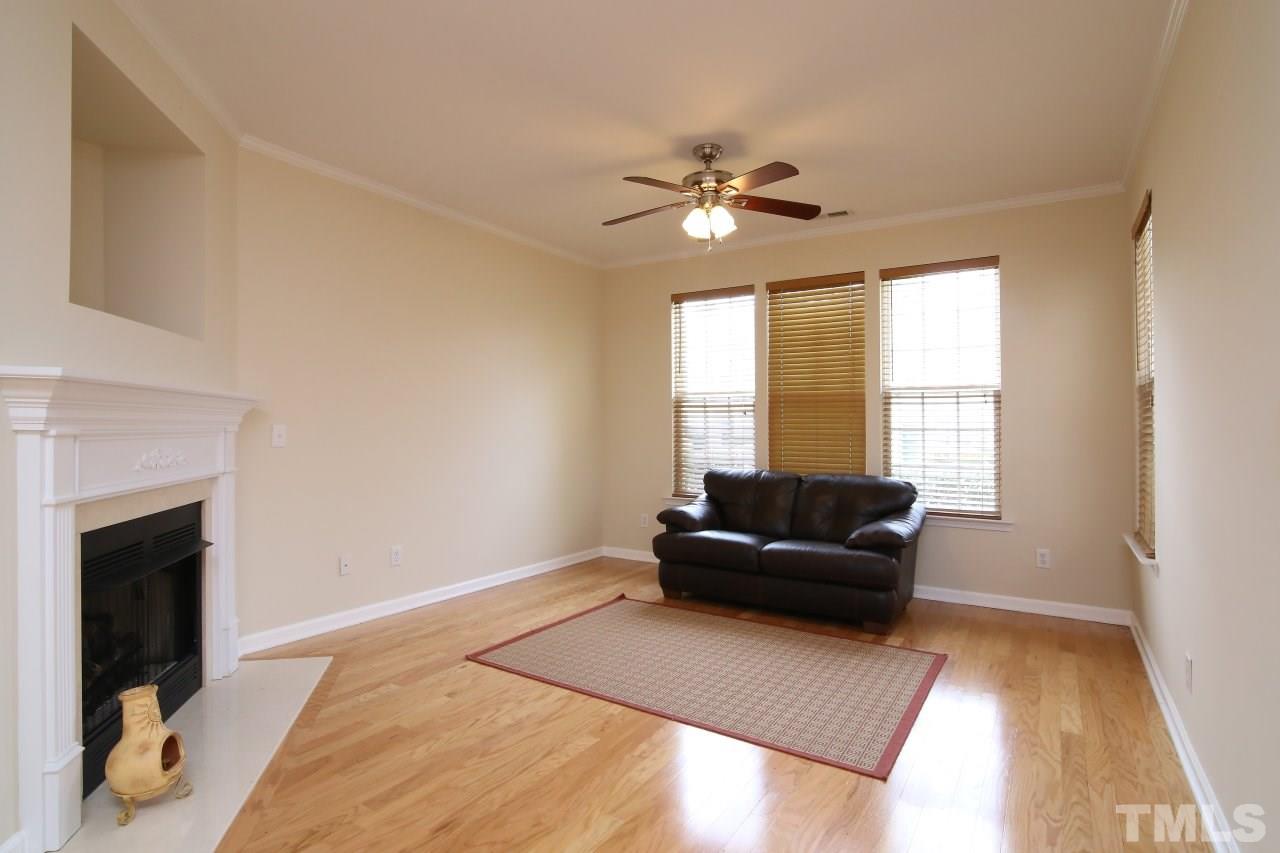 4540 Sugarbend Way Raleigh, NC 27606 - Photo 4 of 25 Gallery Image 4