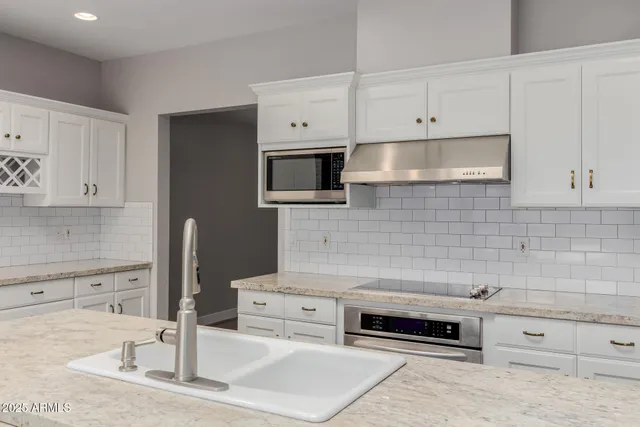 $6,500 | 5001 East Mitchell Drive, Phoenix, AZ 85018