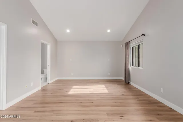 $6,500 | 5001 East Mitchell Drive, Phoenix, AZ 85018