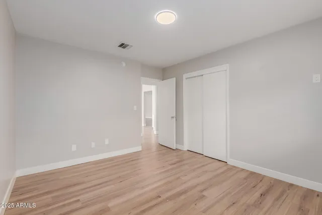 $6,500 | 5001 East Mitchell Drive, Phoenix, AZ 85018