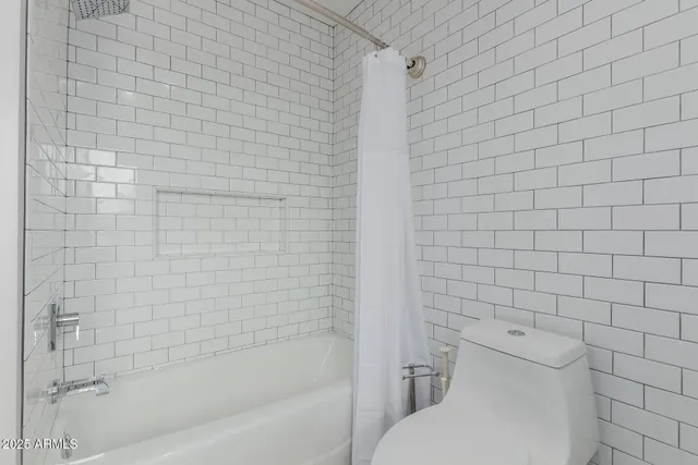 $6,500 | 5001 East Mitchell Drive, Phoenix, AZ 85018