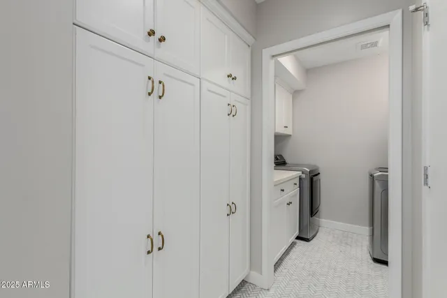 $6,500 | 5001 East Mitchell Drive, Phoenix, AZ 85018