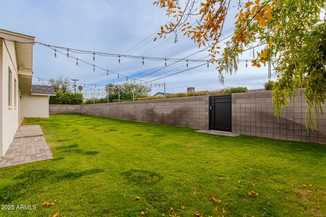 $6,500 | 5001 East Mitchell Drive, Phoenix, AZ 85018