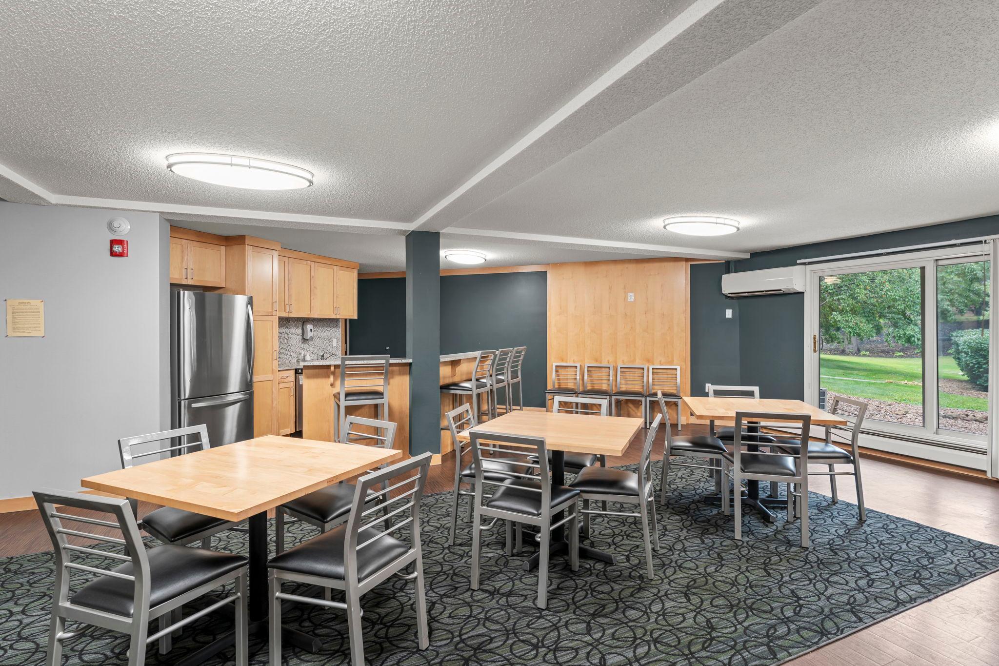 3155 Coachman Road, Unit 409 Eagan, MN 55121 - Photo 17 of 23 Gallery Image 17