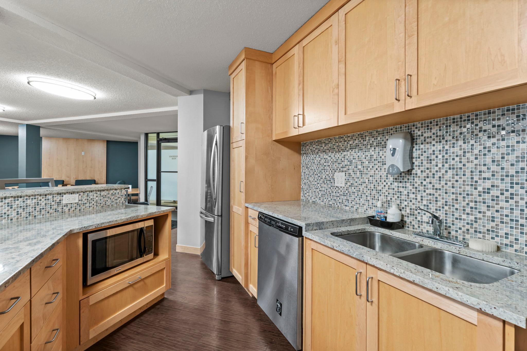 3155 Coachman Road, Unit 409 Eagan, MN 55121 - Photo 18 of 23 Gallery Image 18