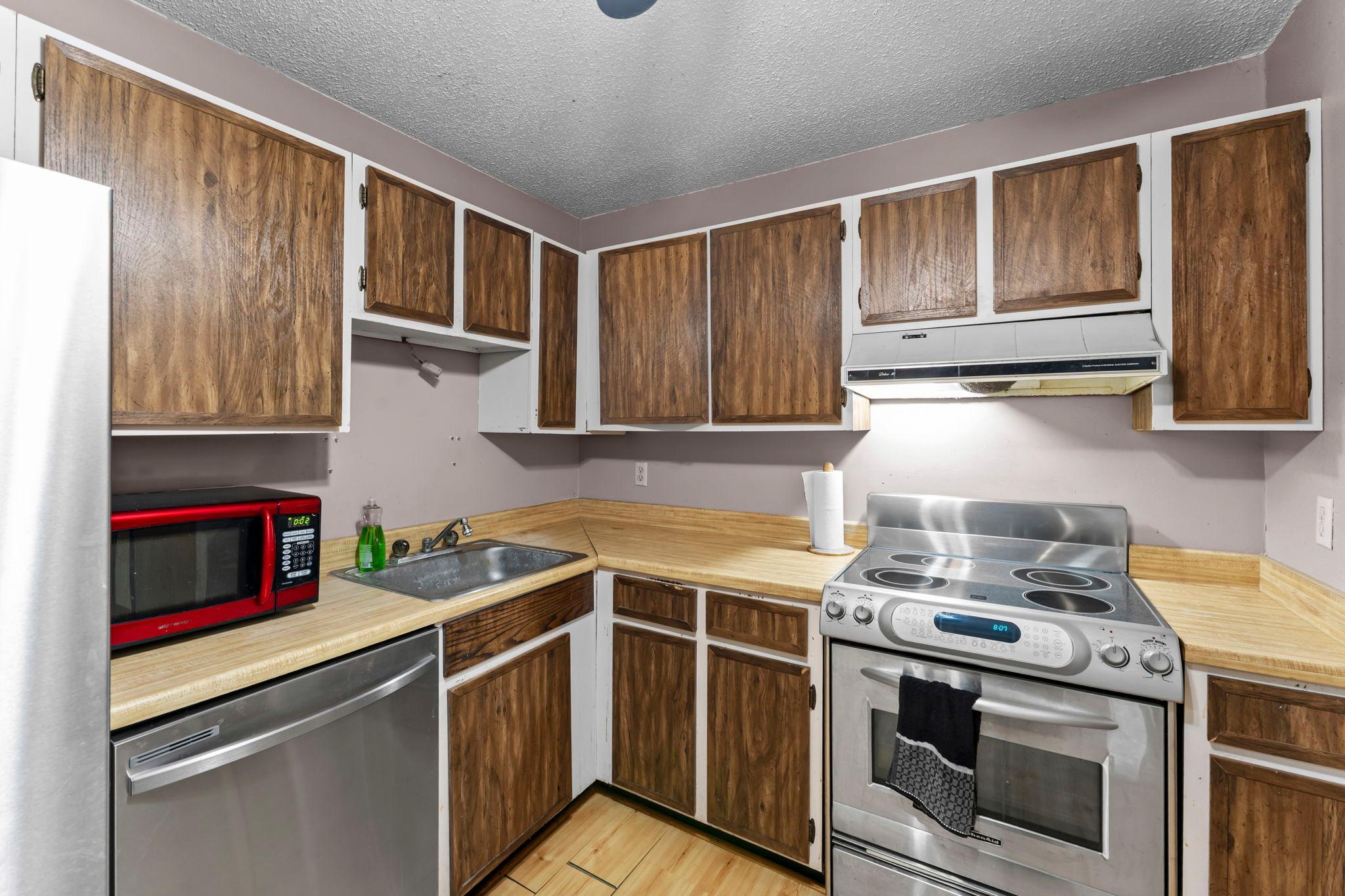 3155 Coachman Road, Unit 409 Eagan, MN 55121 - Photo 8 of 23 Gallery Image 8