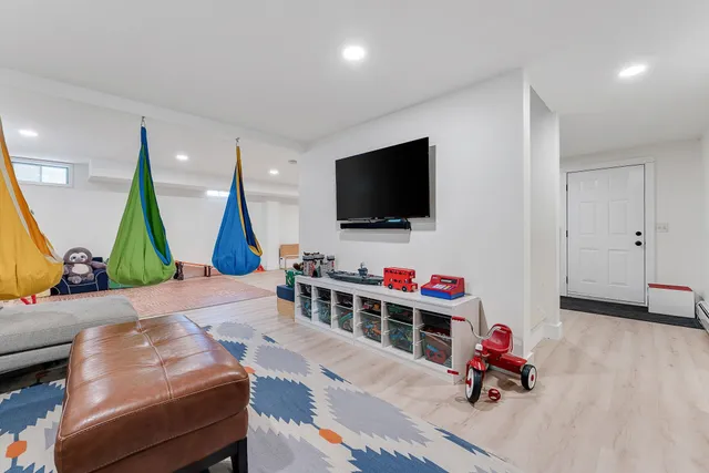 $935,000 | 23 Vale Drive, South Burlington, VT 05403