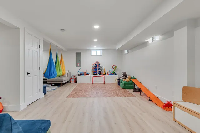 $935,000 | 23 Vale Drive, South Burlington, VT 05403