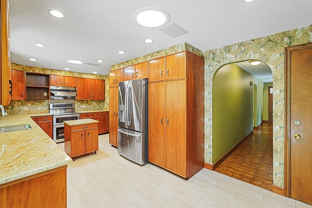 165 Barre Paxton Road Rutland, MA 01543 - Photo 19 of 42 a kitchen with a refrigerator and a sink