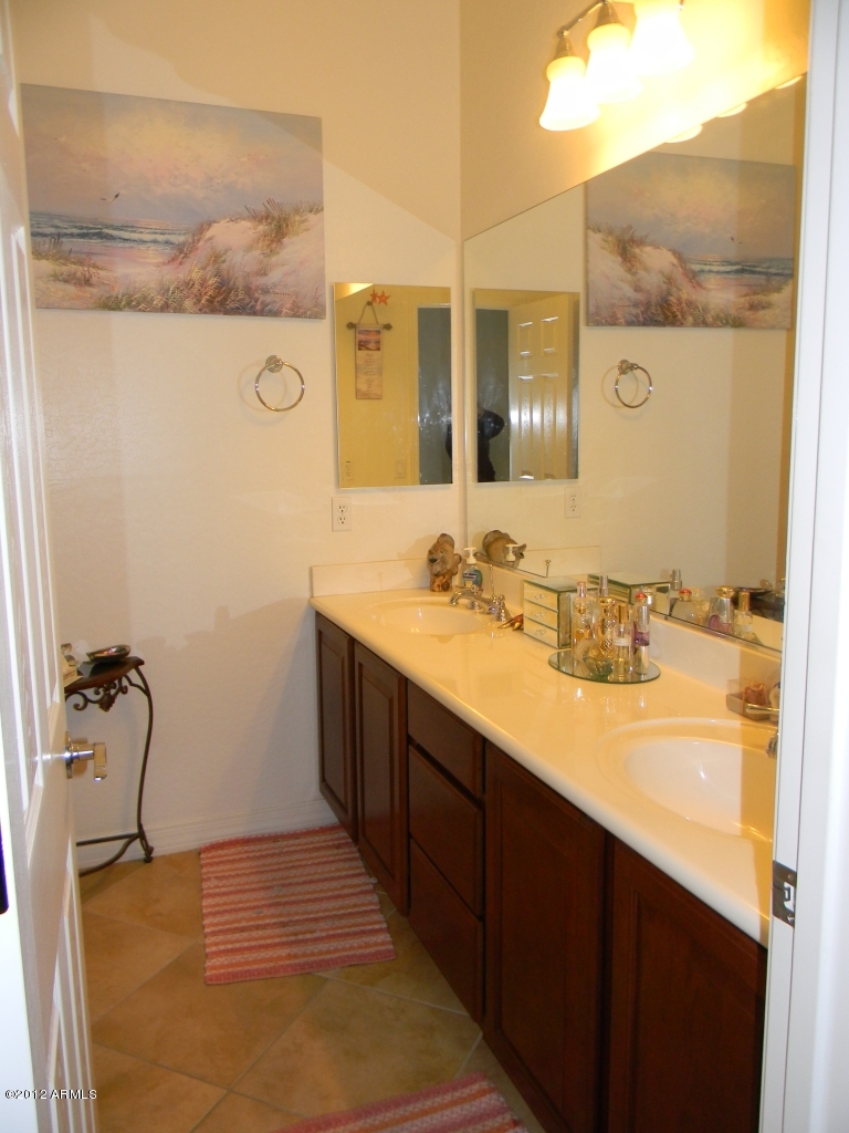 5027 West Parsons Road Phoenix, AZ 85083 - Photo 40 of 48 Hall Bath