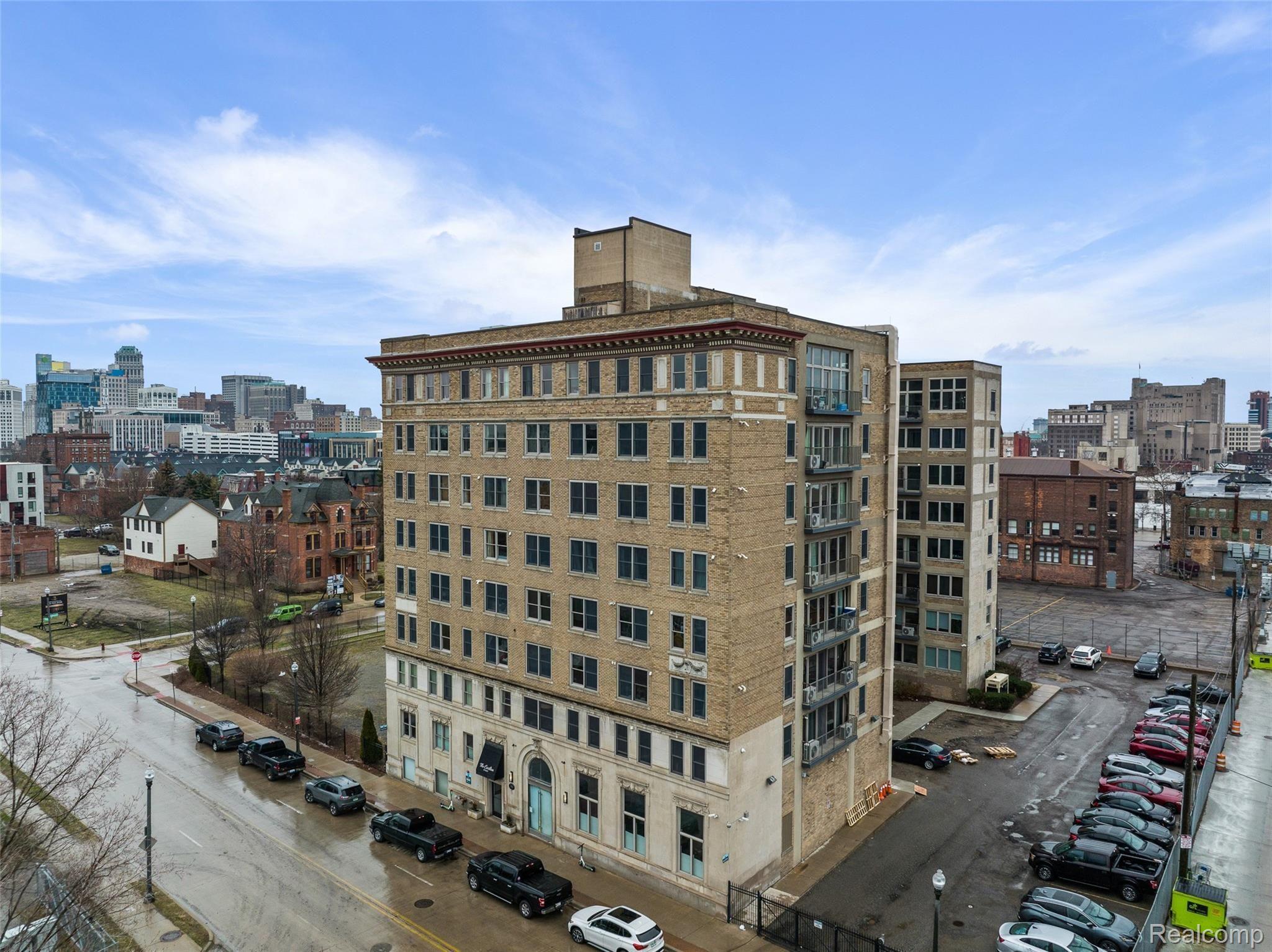 2915 John R Street, Unit 510 Detroit, MI 48201 - Photo 3 of 28 2915 John R 510-4.jpg