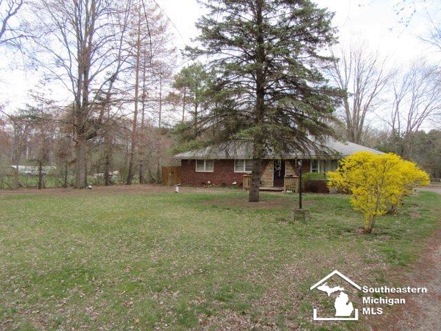 8233 Summerfield Road Petersburg, MI 49270 - Photo 14 of 15 50038287-13.JPG