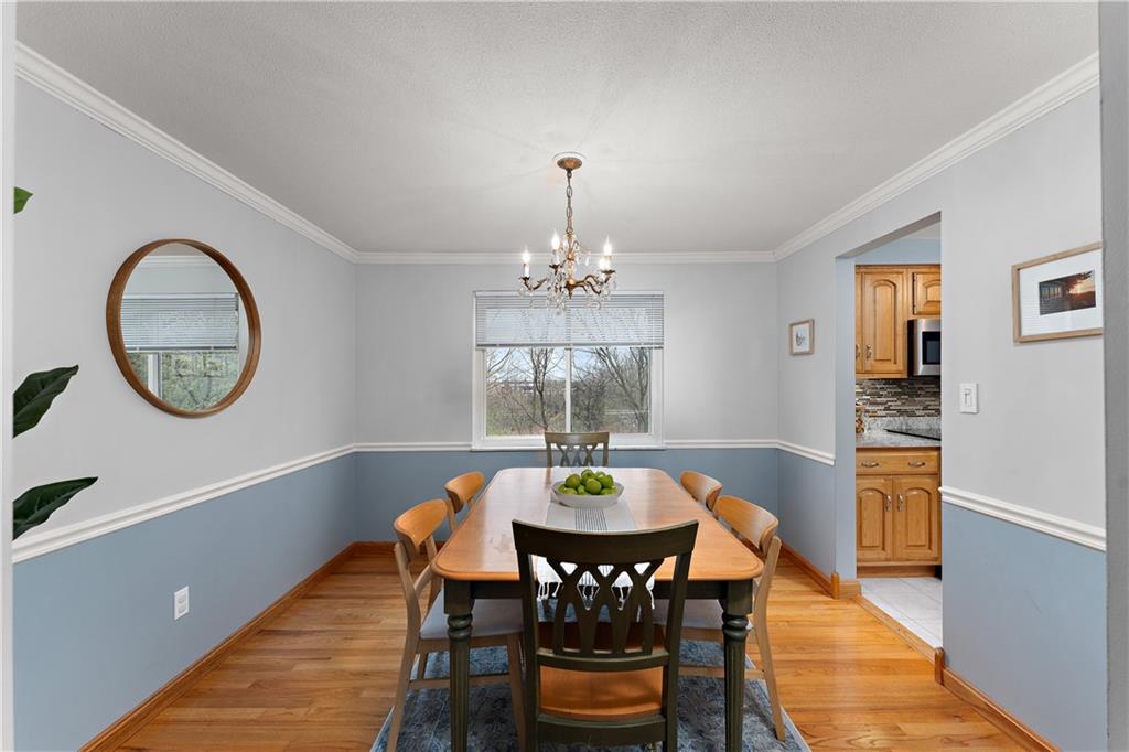 8502 Ridgemont Road Pittsburgh, PA 15237 - Photo 7 of 40 Dining room with plenty of space for entertaining.