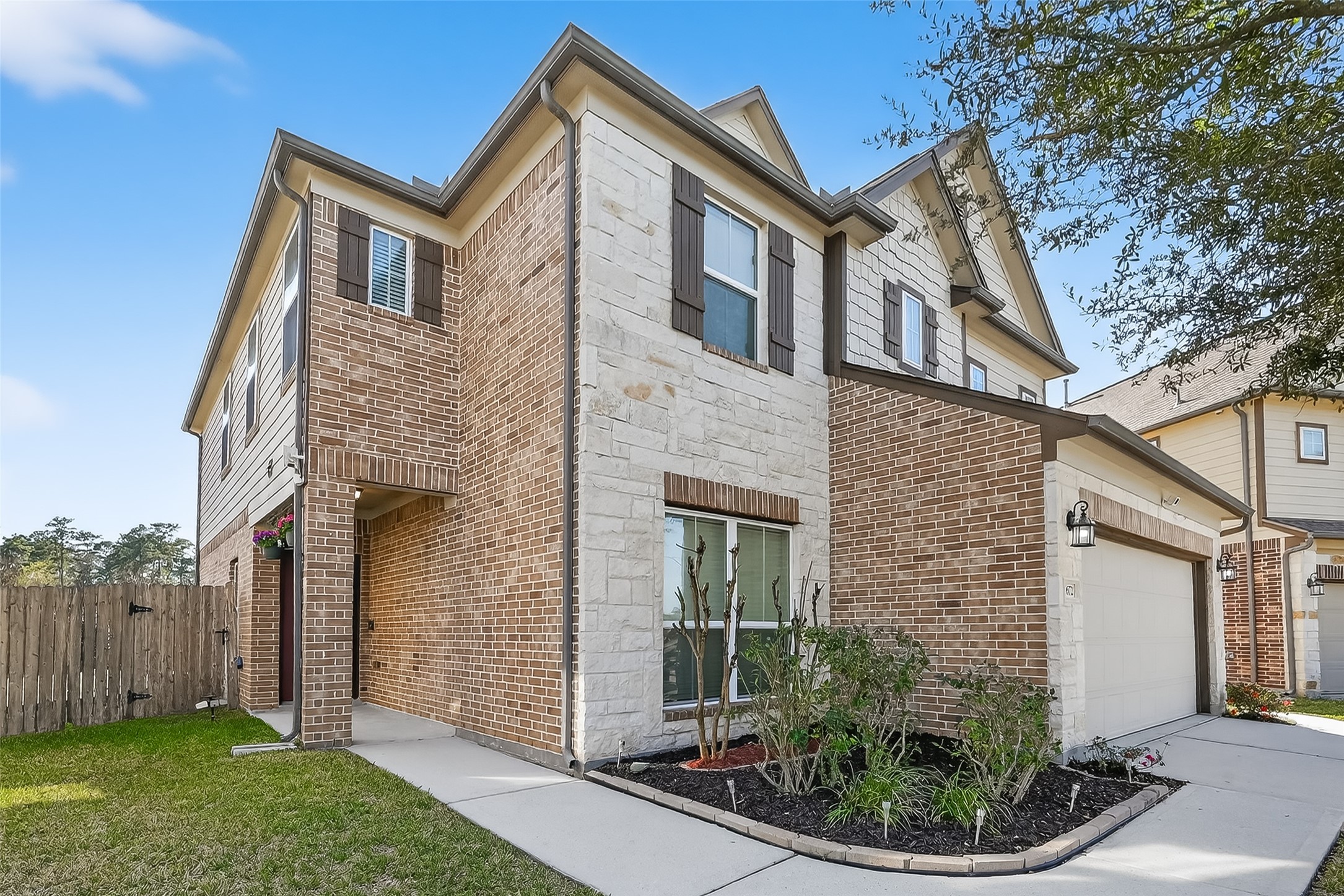 2672 Magnolia Fair Way Spring, TX 77386 - Photo 8 of 49 Front Entry with wrap around sidewalk.