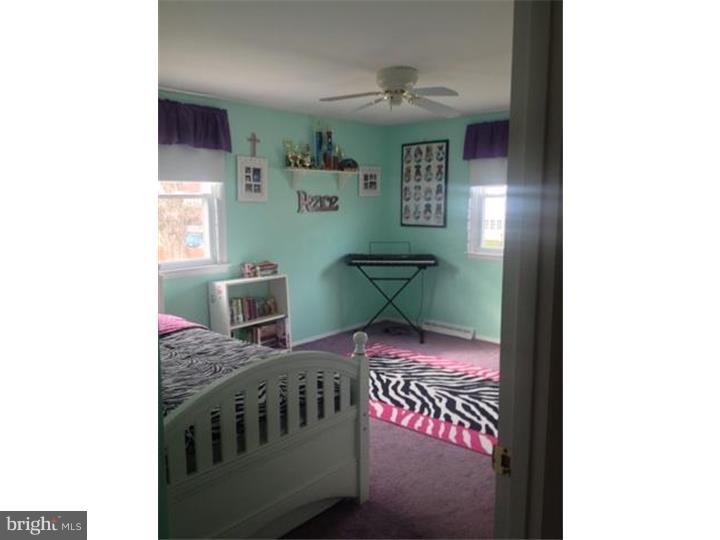 808 Rennard Circle Philadelphia, PA 19116 - Photo 11 of 23 Gallery Image 11
