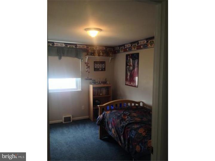 808 Rennard Circle Philadelphia, PA 19116 - Photo 18 of 23 Gallery Image 18