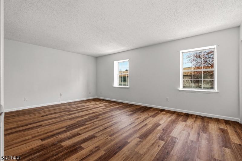 8401 Hana Road Edison, NJ 08817 - Photo 23 of 43