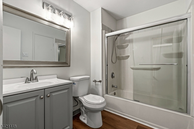 8401 Hana Road Edison, NJ 08817 - Photo 24 of 43