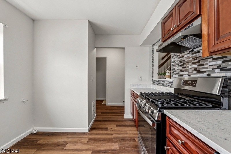8401 Hana Road Edison, NJ 08817 - Photo 5 of 43
