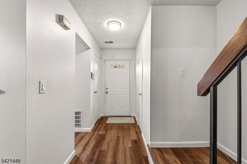 8401 Hana Road Edison, NJ 08817 - Photo 7 of 43