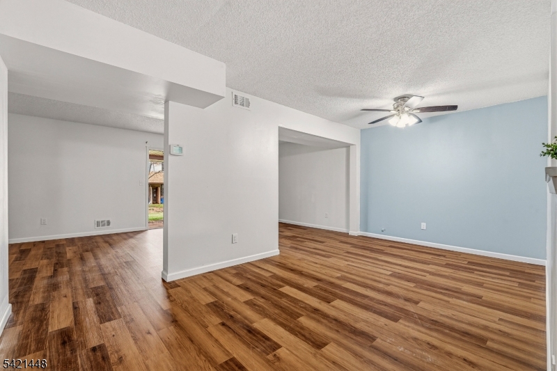 8401 Hana Road Edison, NJ 08817 - Photo 9 of 43