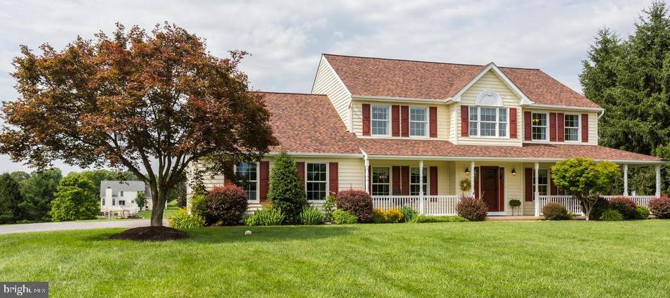 2002 Conan Doyle Way Eldersburg, MD 21784 - Photo 8 of 102 Professionally landscaped