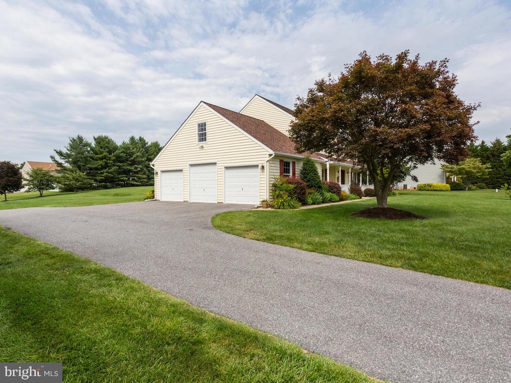 2002 Conan Doyle Way Eldersburg, MD 21784 - Photo 9 of 102