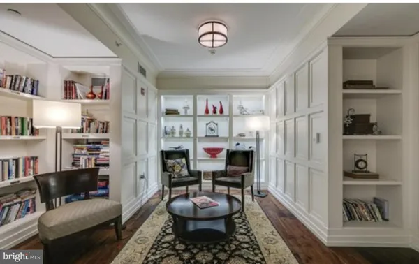 $2,700,000 | 130 South 18th Street, Unit 1602, Philadelphia, PA 19103