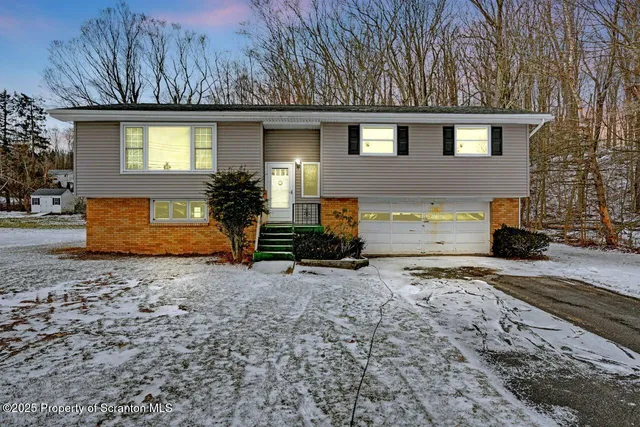 $249,995 | 210 Beechwood Drive, Moscow, PA 18444