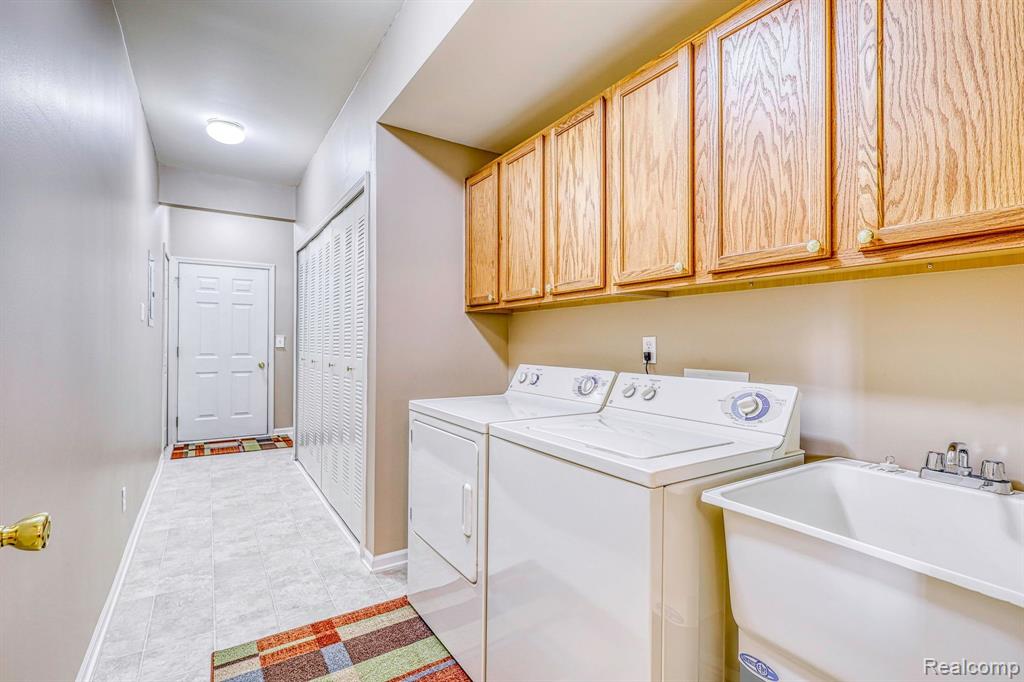 1828 Flagstone Circle Rochester, MI 48307 - Photo 25 of 27
