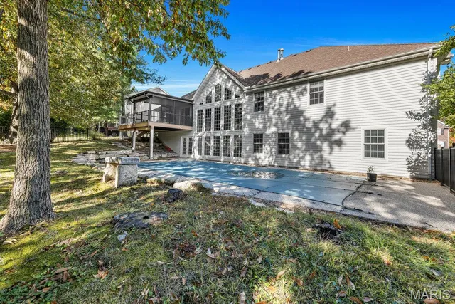 $675,000 | 919 Locksley Manor Drive, Lake St. Louis, MO 63367