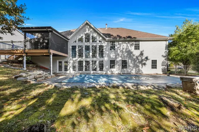 $675,000 | 919 Locksley Manor Drive, Lake St. Louis, MO 63367