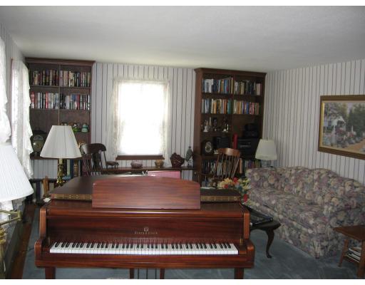 6 Nonotuck Road West Springfield, MA 01089 - Photo 2 of 4 Gallery Image 2