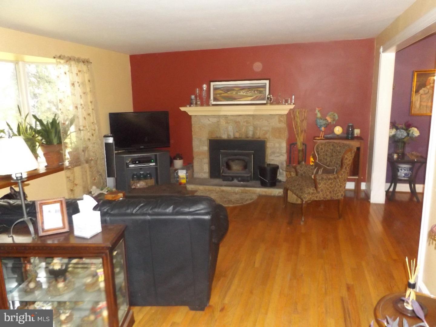 509 Babylon Road Horsham, PA 19044 - Photo 4 of 17 Gallery Image 4