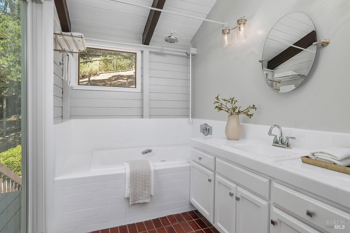 2554 Vineyard Road Novato, CA 94947 - Photo 37 of 67