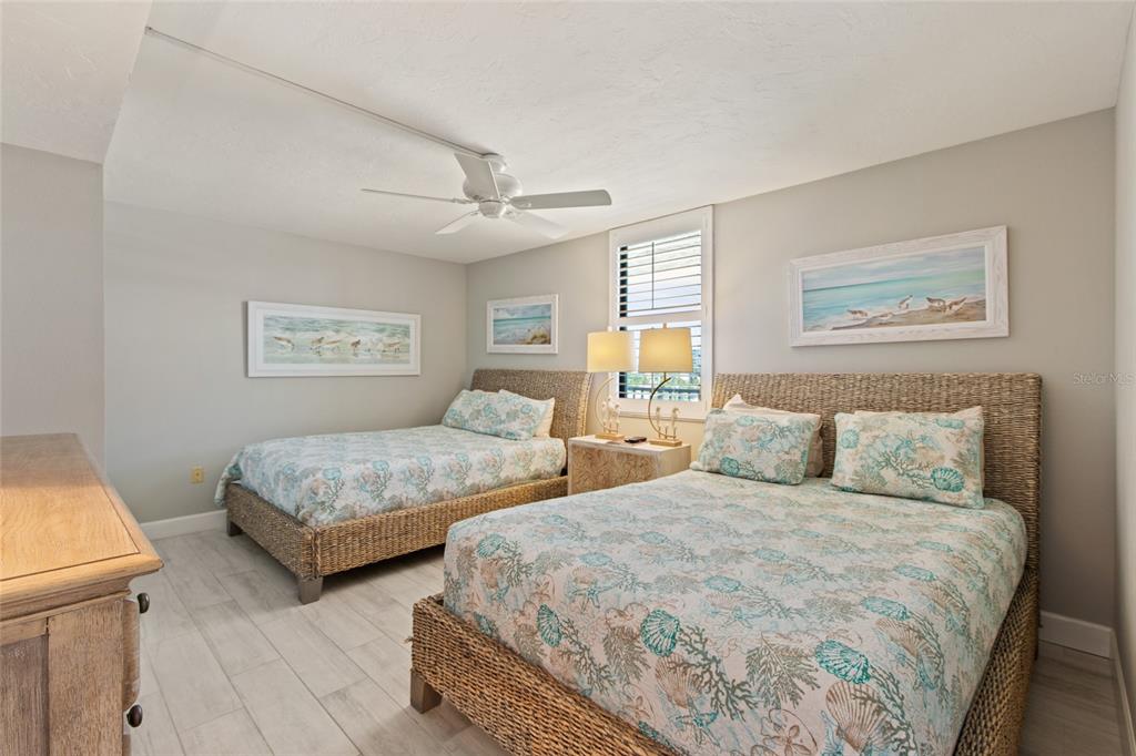 6266 Midnight Pass Road, Unit 404 Sarasota, FL 34242 - Photo 32 of 74