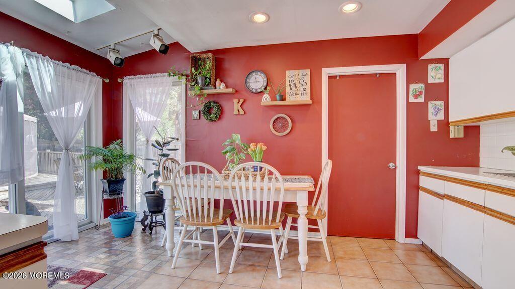 8 Darby Road Marlboro, NJ 07746 - Photo 10 of 26 8 Darby kitchen 3