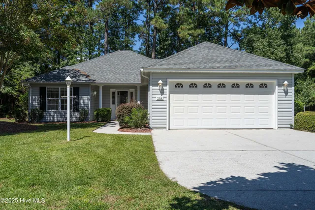 $259,900 | 702 Hummingbird South, Swansboro, NC 28584