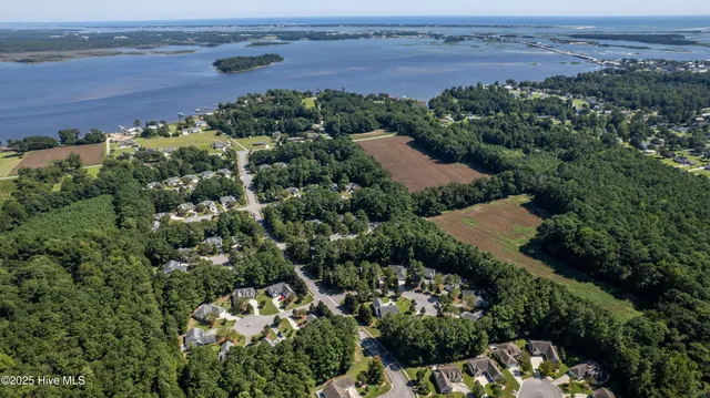 $259,900 | 702 Hummingbird South, Swansboro, NC 28584