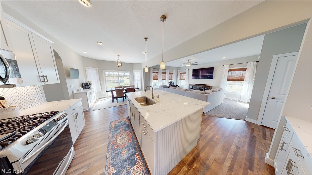 11215 Bean Road Chardon, OH 44024 - Photo 5 of 31 Gallery Image 5