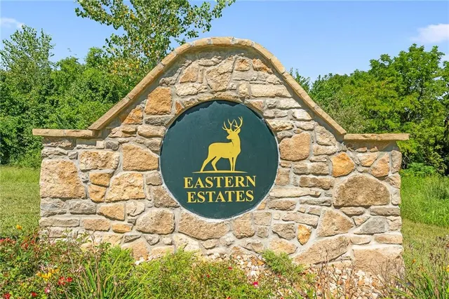 $210,000 | 13320 Winner's Circle, Smithville, MO 64089