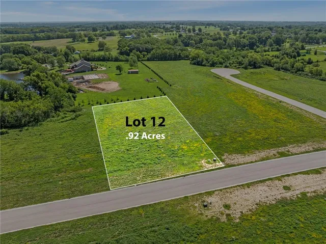 $210,000 | 13320 Winner's Circle, Smithville, MO 64089